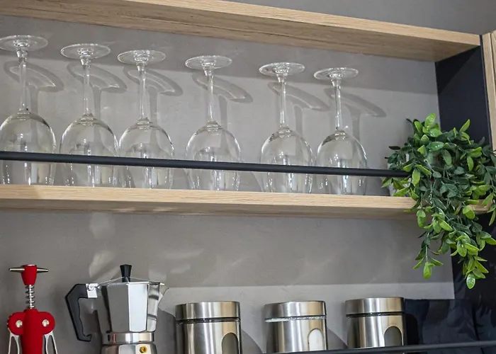 Modern Hennessy Lejlighed