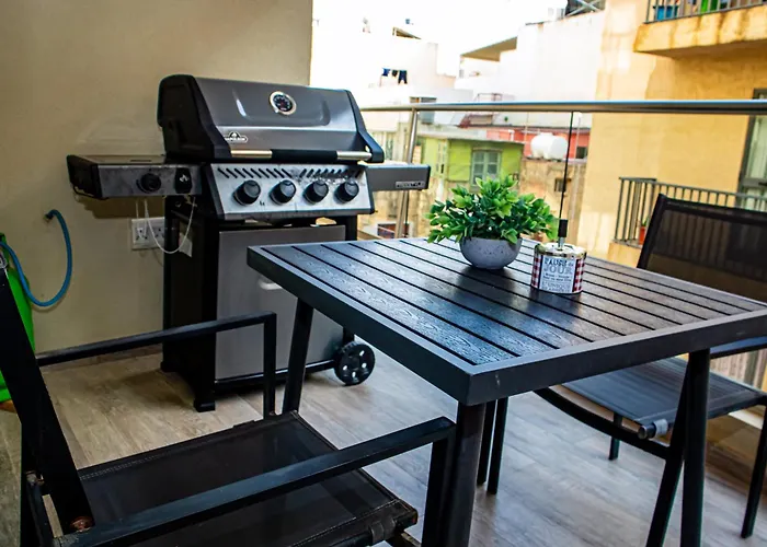 Modern Hennessy Lejlighed Saint Julian's