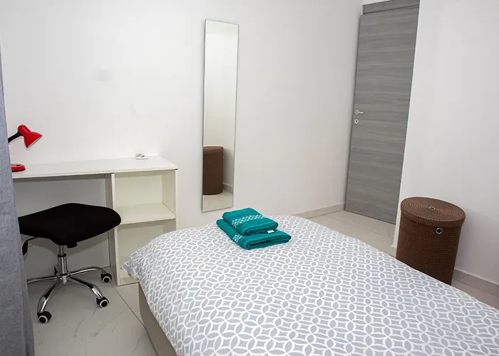 Lejlighed Modern Hennessy