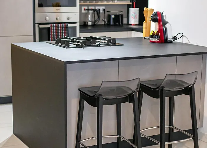 Modern Hennessy * Saint Julian's