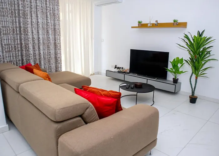 Modern Hennessy * Saint Julian's