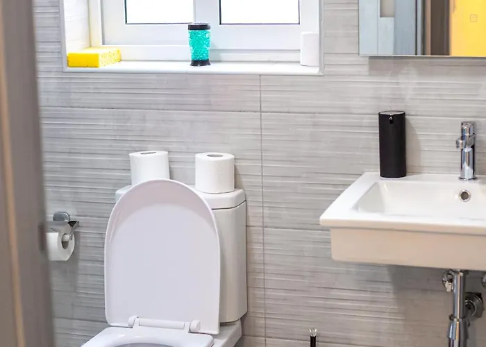 Modern Hennessy * Saint Julian's